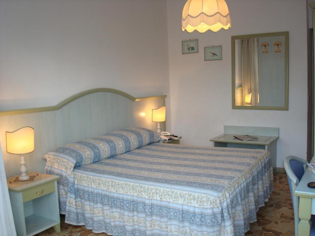 Hotel Villa Rona Forte dei Marmi Chambre photo